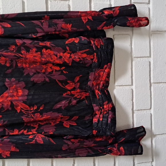 Lane Bryant Floral Metalic Striped   Smocked Bell Sleeve Blouse. Size 24 NWOT - Picture 4 of 9